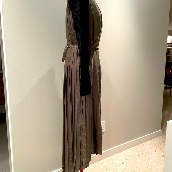 Elk pleated high low dress. - Picture 2 of 6